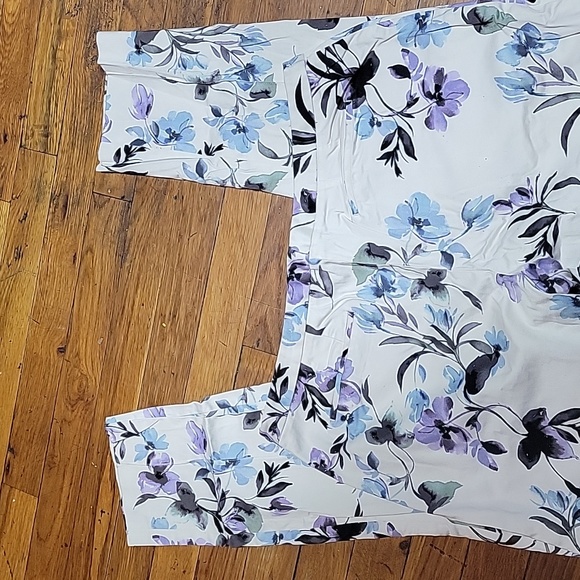 Calvin klein long pants 🌼🪻💐 floral color size 6 99 cotton 2% spandex - Picture 11 of 16